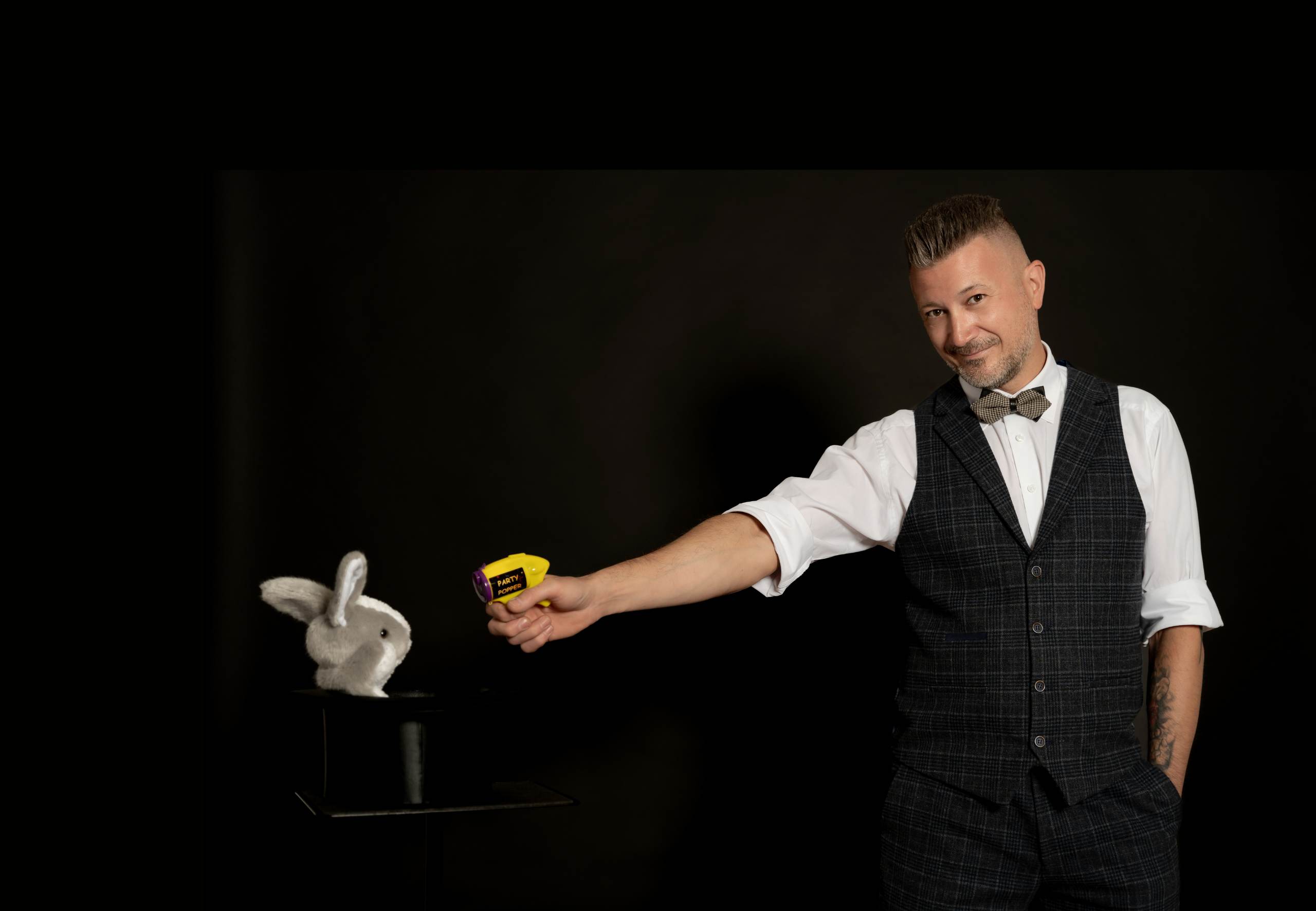 Illusio — Cocktail Magic Theater