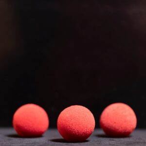 Schwammbälle mit Trickerklärung