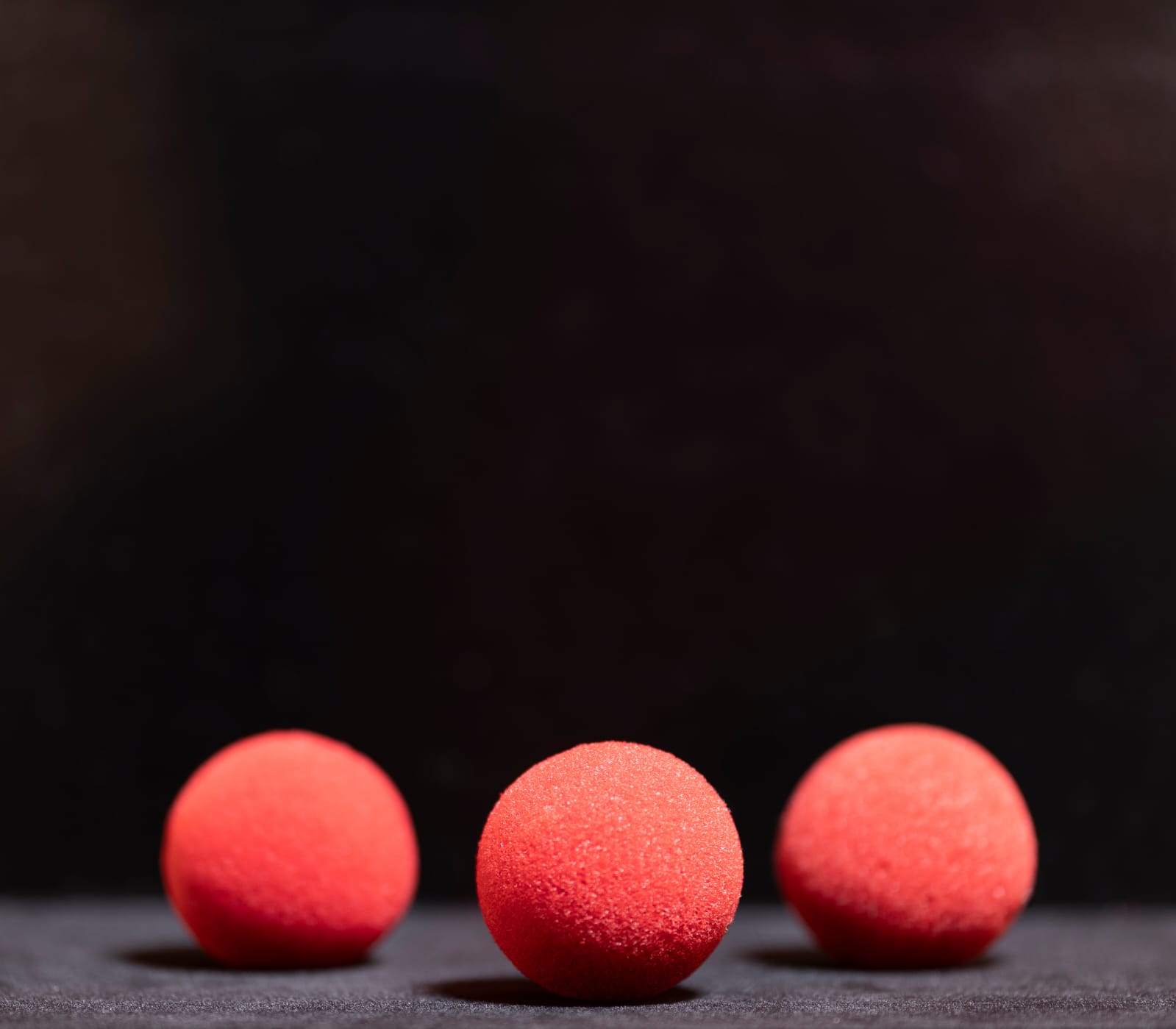 Schwammbälle mit Trickerklärung